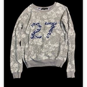 Derek Heart cropped sweatshirt. Size small